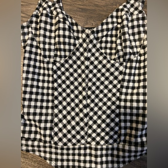 Beautiful Body Suit Size small - Picture 2 of 5